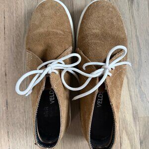 Veldskoen Sneaker - Size 7 (W)